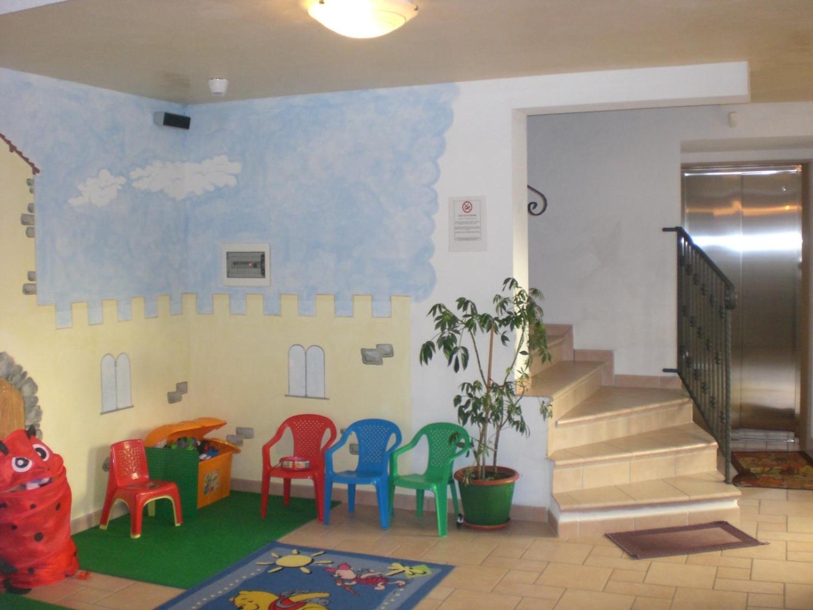 Albergo Pensione Serenetta Varena Extérieur photo